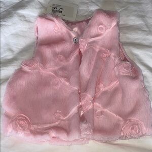 NWT Kids faux fur like vest with crystal like button and floral design
